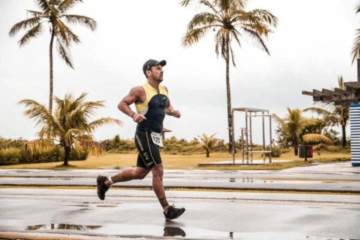 Corrida: comprimento x frequência da passada.